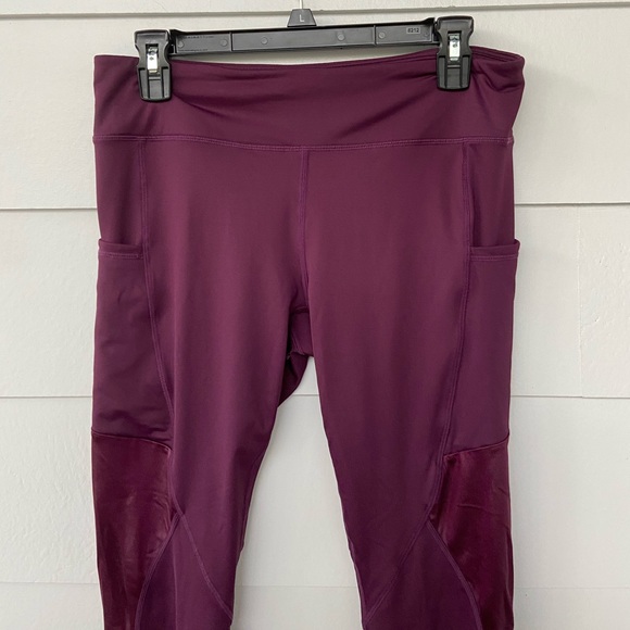 Fabletics Salar Statement PowerLite 7/8 Burgundy L - Picture 2 of 9